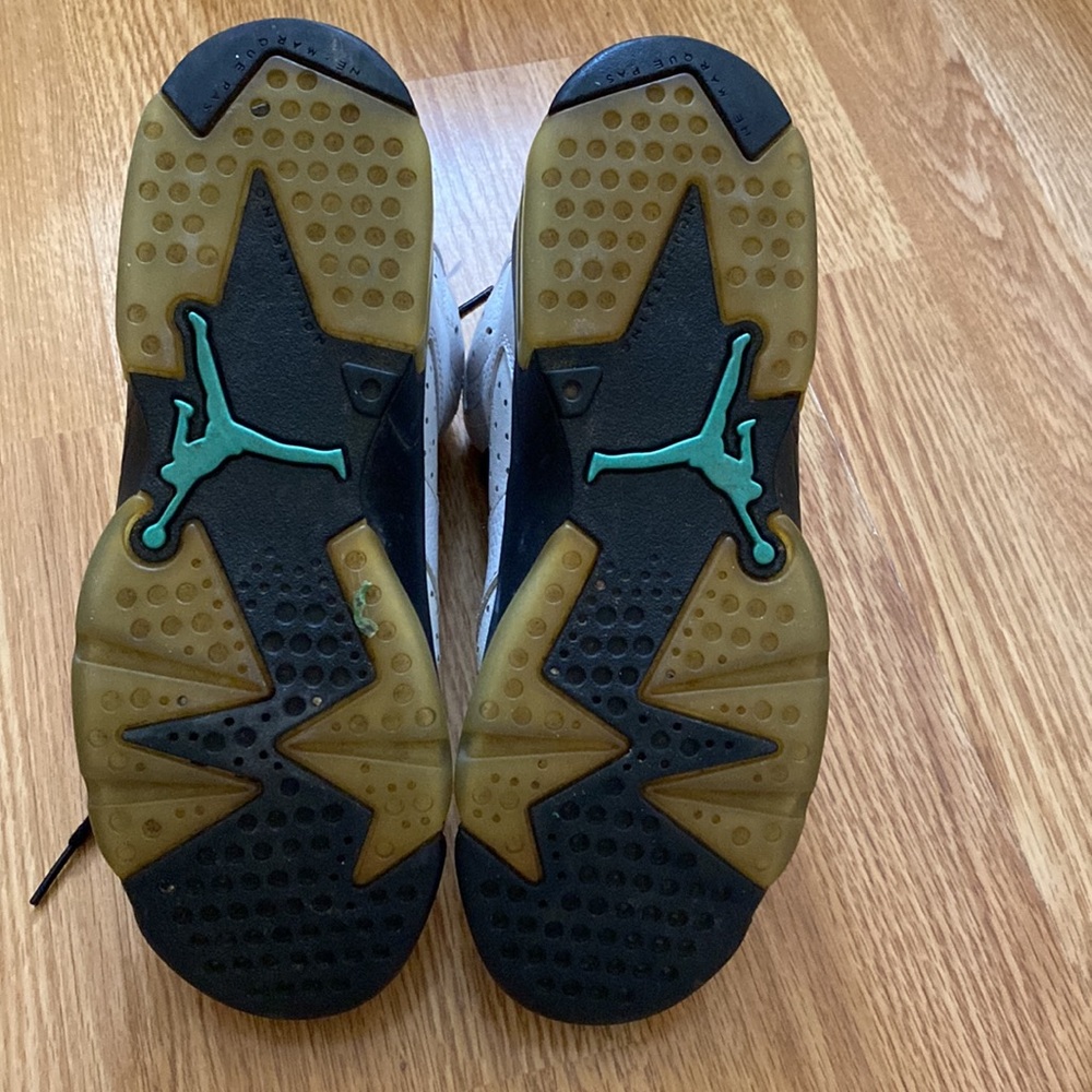 Nike Air Jordan 6 (Retro White Jade Black) - Picture 6 of 6